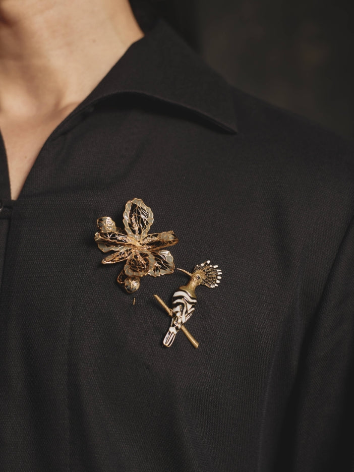 Brooch for Men’s Shirt: Styling Ideas & Placement Guide
