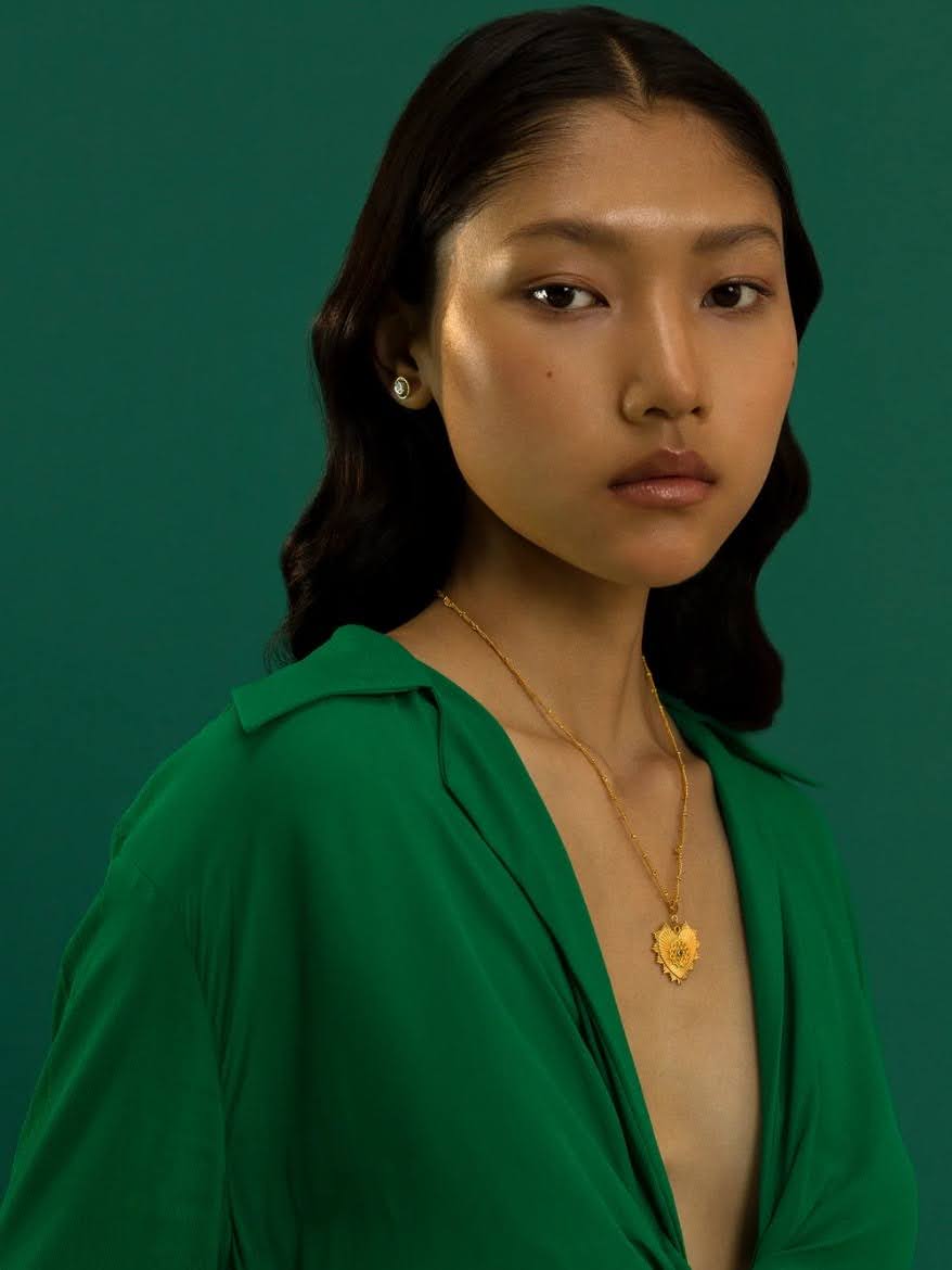 Which Necklace to Wear with Which Neckline