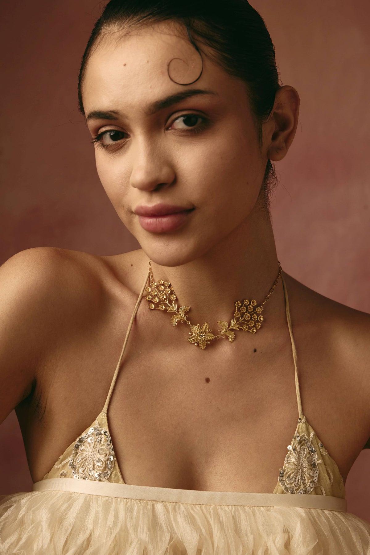 Zora Golden Dynasty Floral Choker