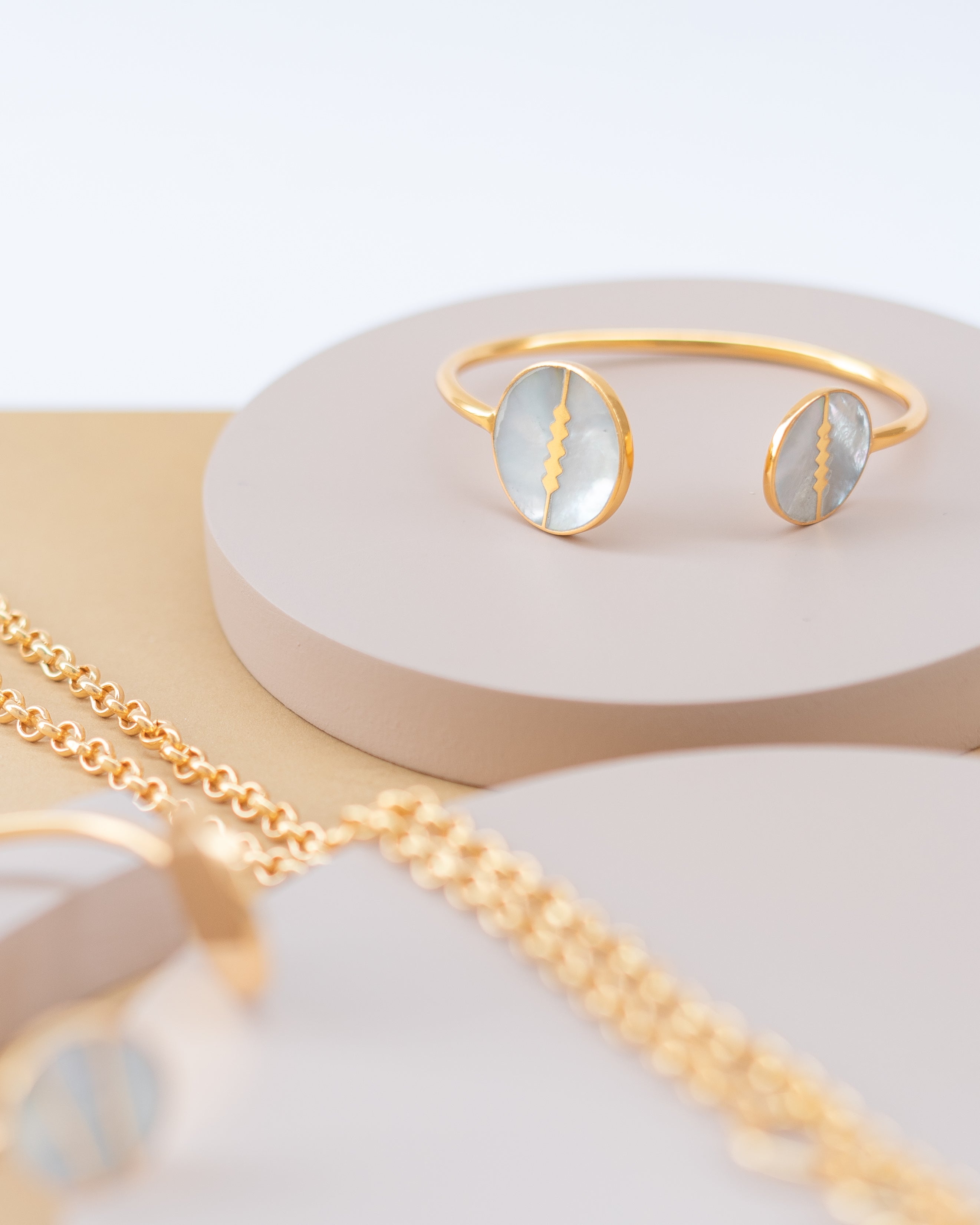 Fretwork mother of pearl bangle