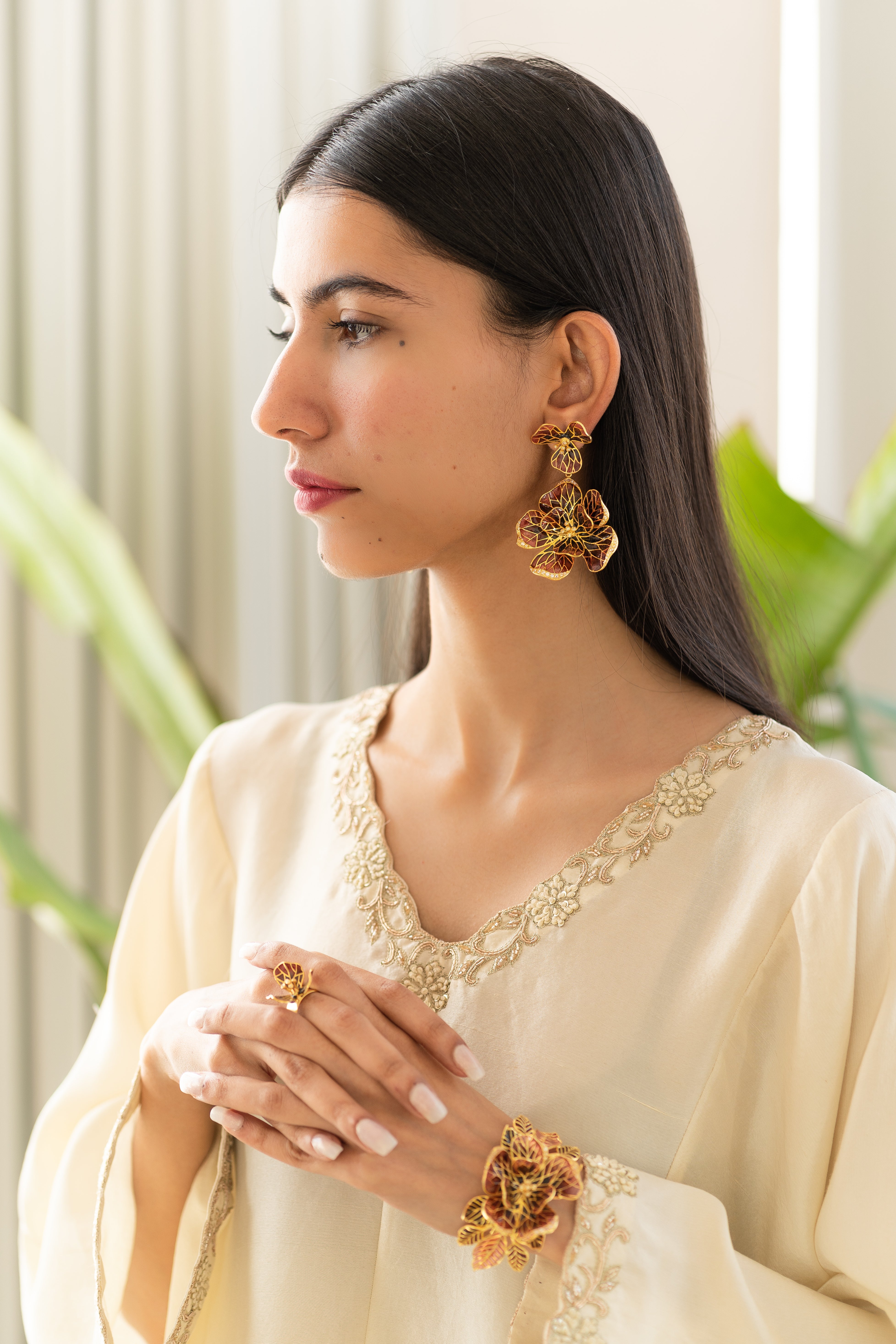 FIORE CHANDELIER - RED AND BLACK