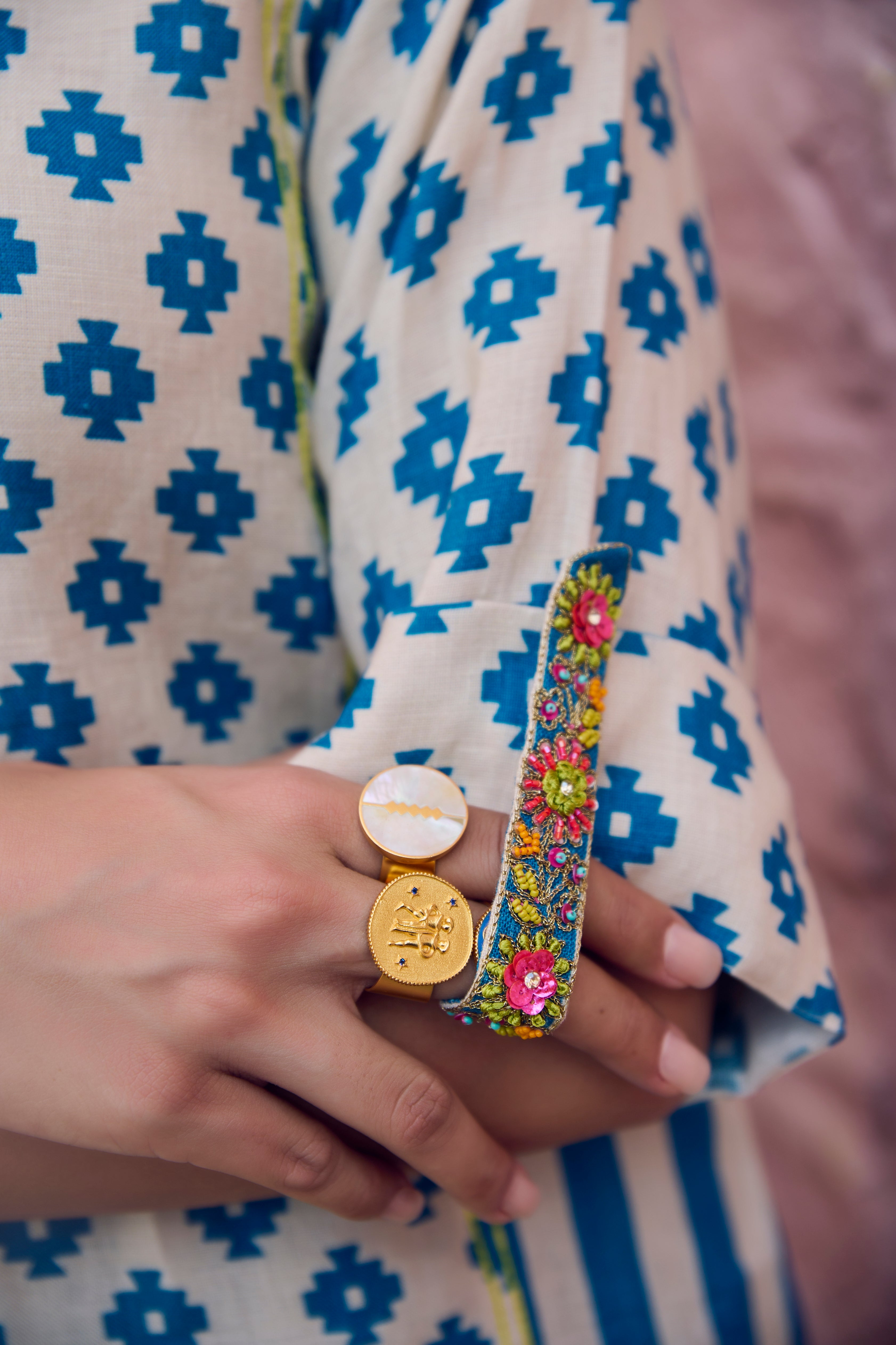 Fretwork mother of pearl ring