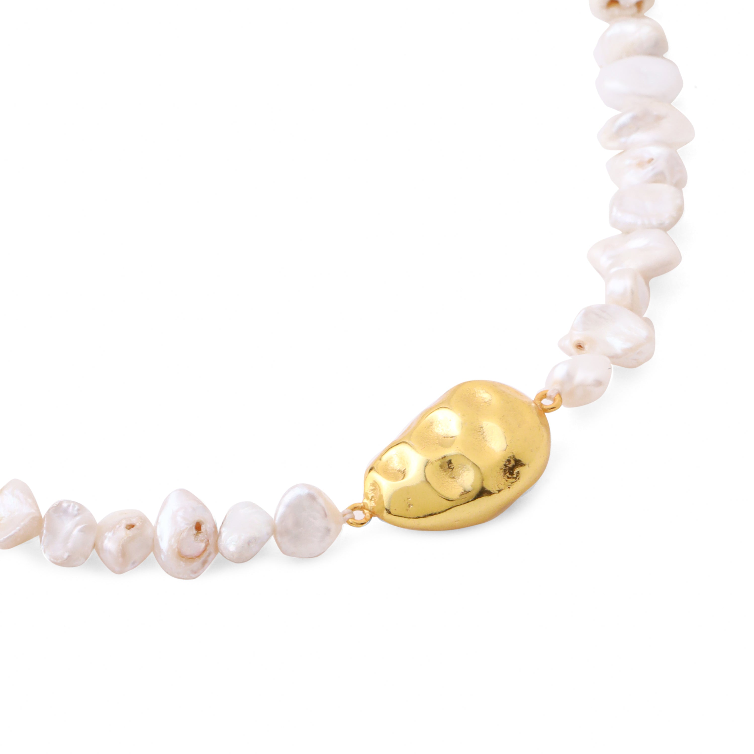 Pebble baroque pearl choker