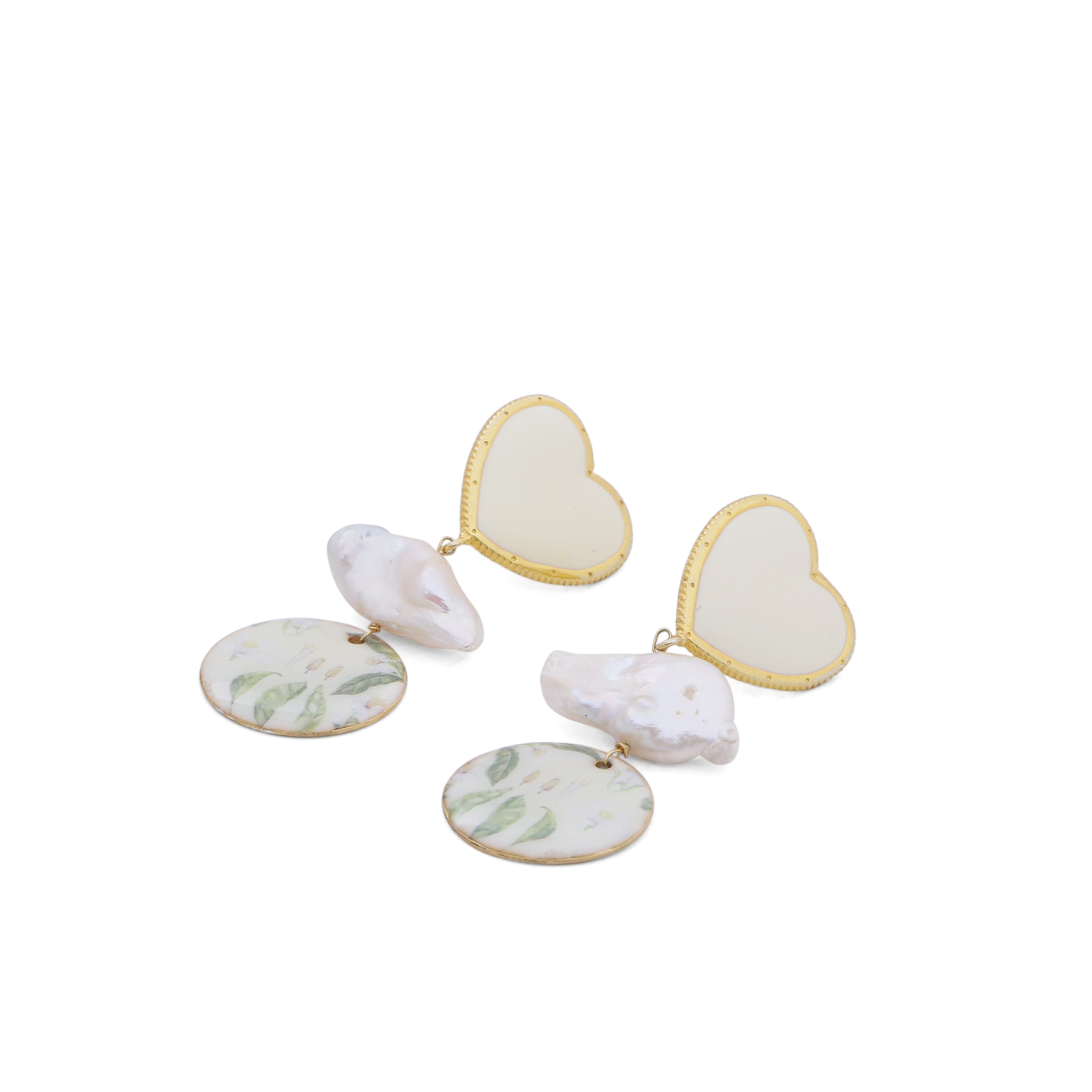 Lilies heart earrings