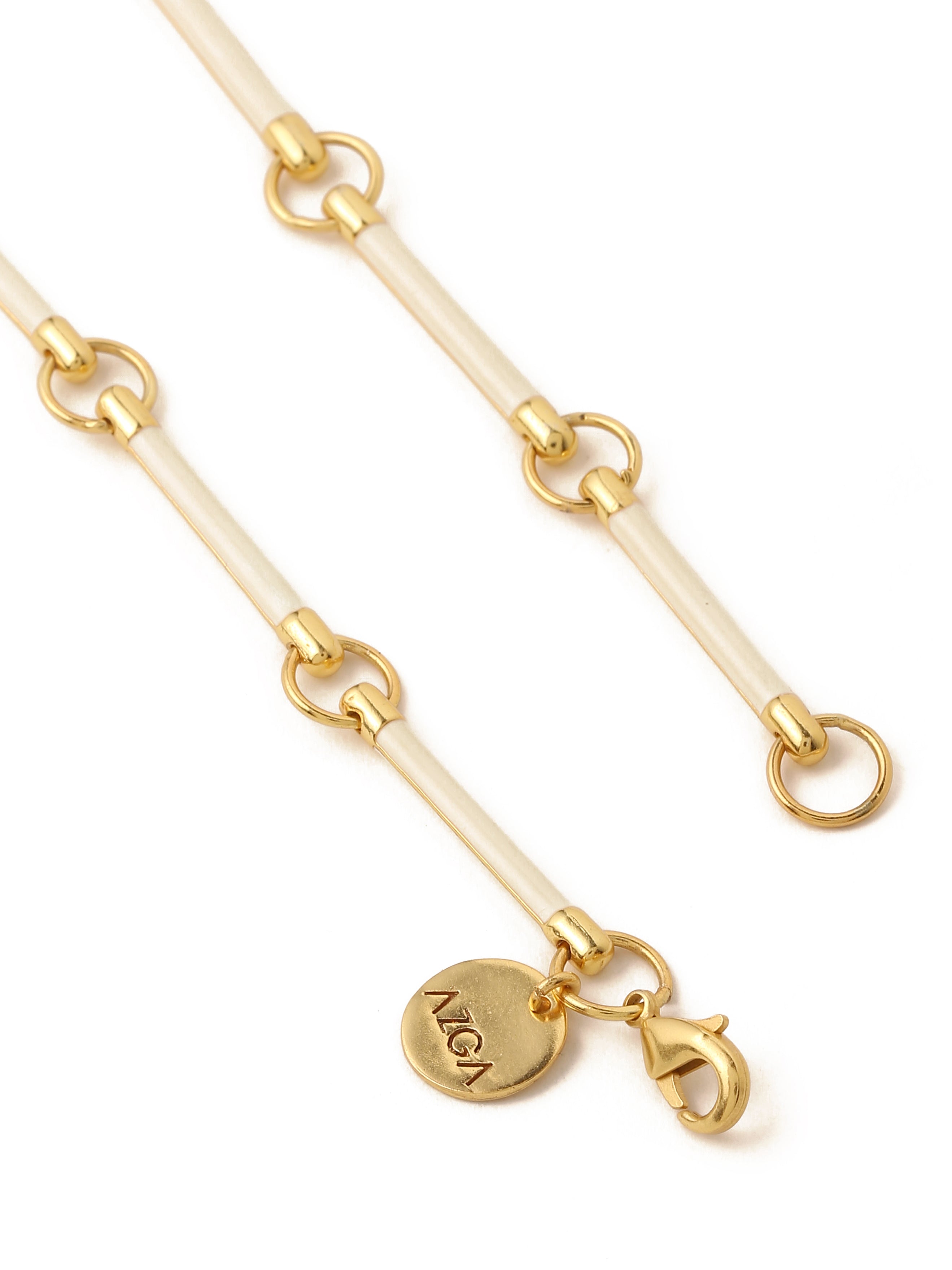 Classic enamel necklace