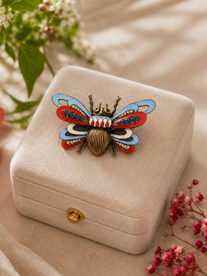 How to Choose the Right Brooch Colour for Your Outfit