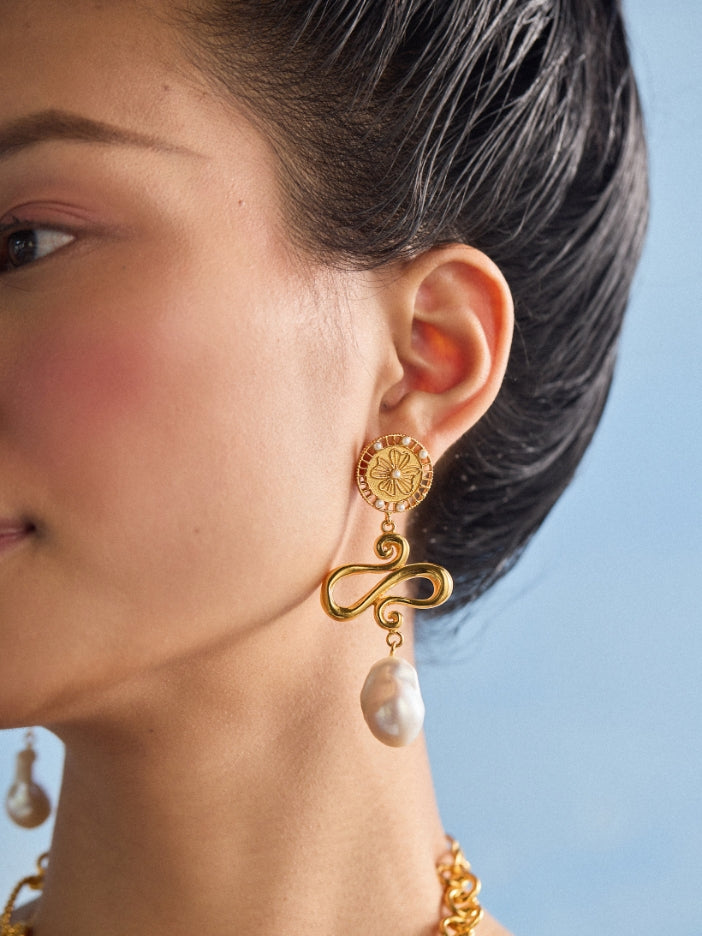 Western Earrings for Women: Style That Complements Every Outfit
