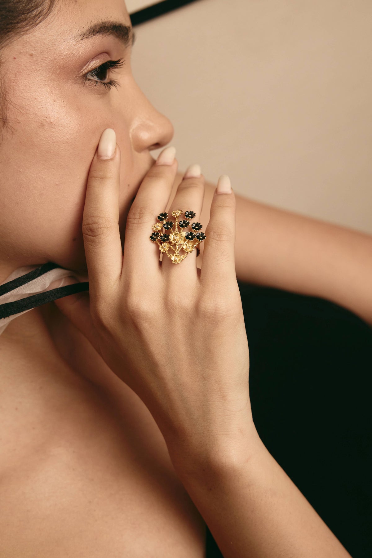 Zora Élan Floral Ring
