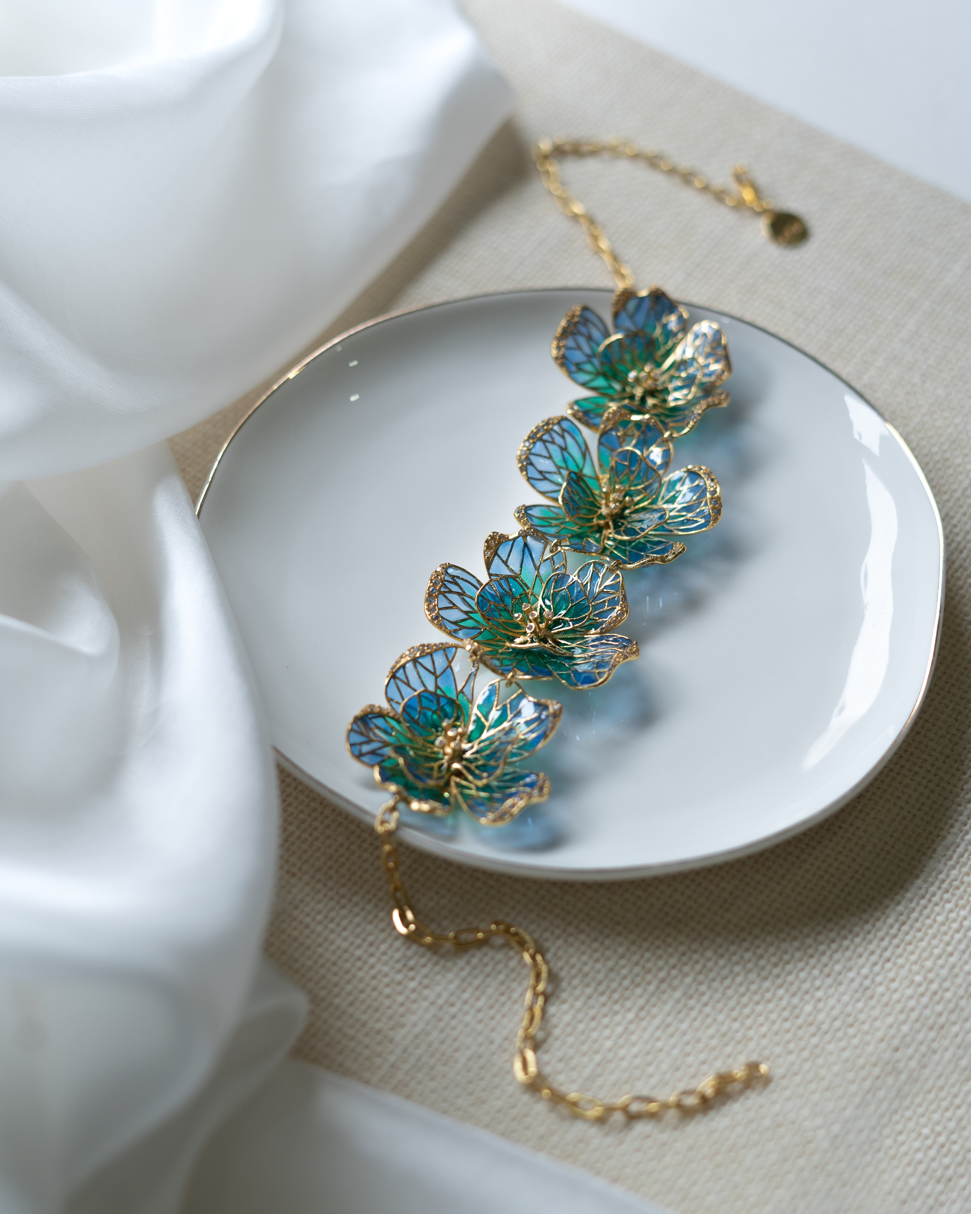 Fiore Floral Choker