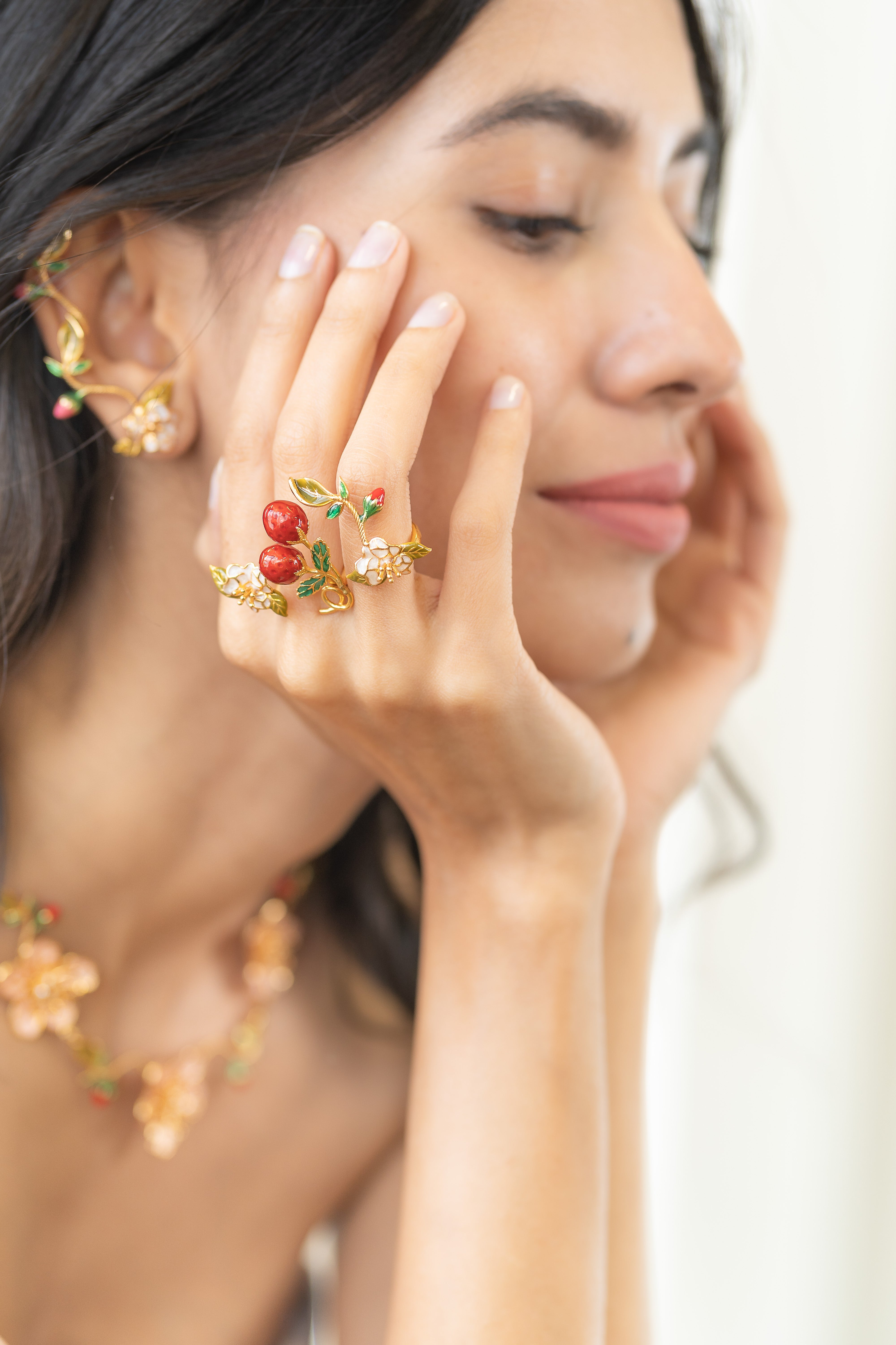 Strawberry Double finger ring